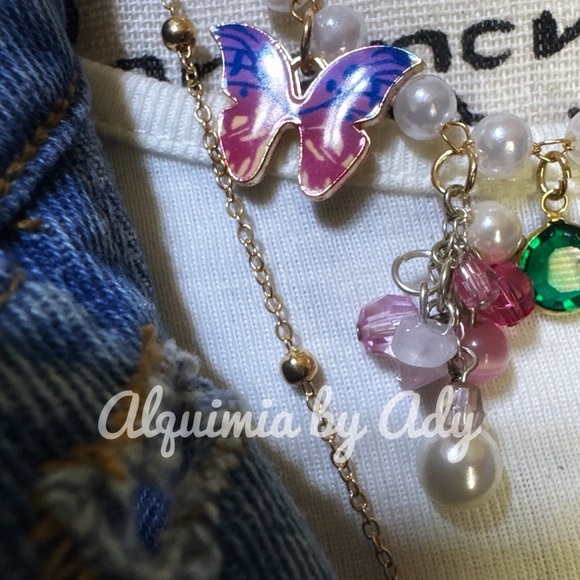 Layered multi charms necklace statement - Picture 3 of 6